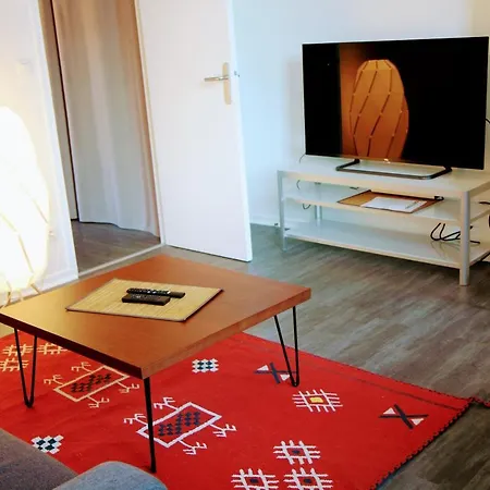 Apartment Gare Wifi Metro Musee Calme Confort 6 Lits - Le Ferrum